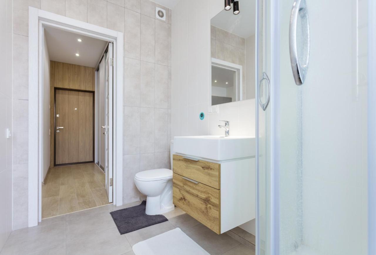 Nyvky Like Home - Studio - Apt 21 Киев Екстериор снимка