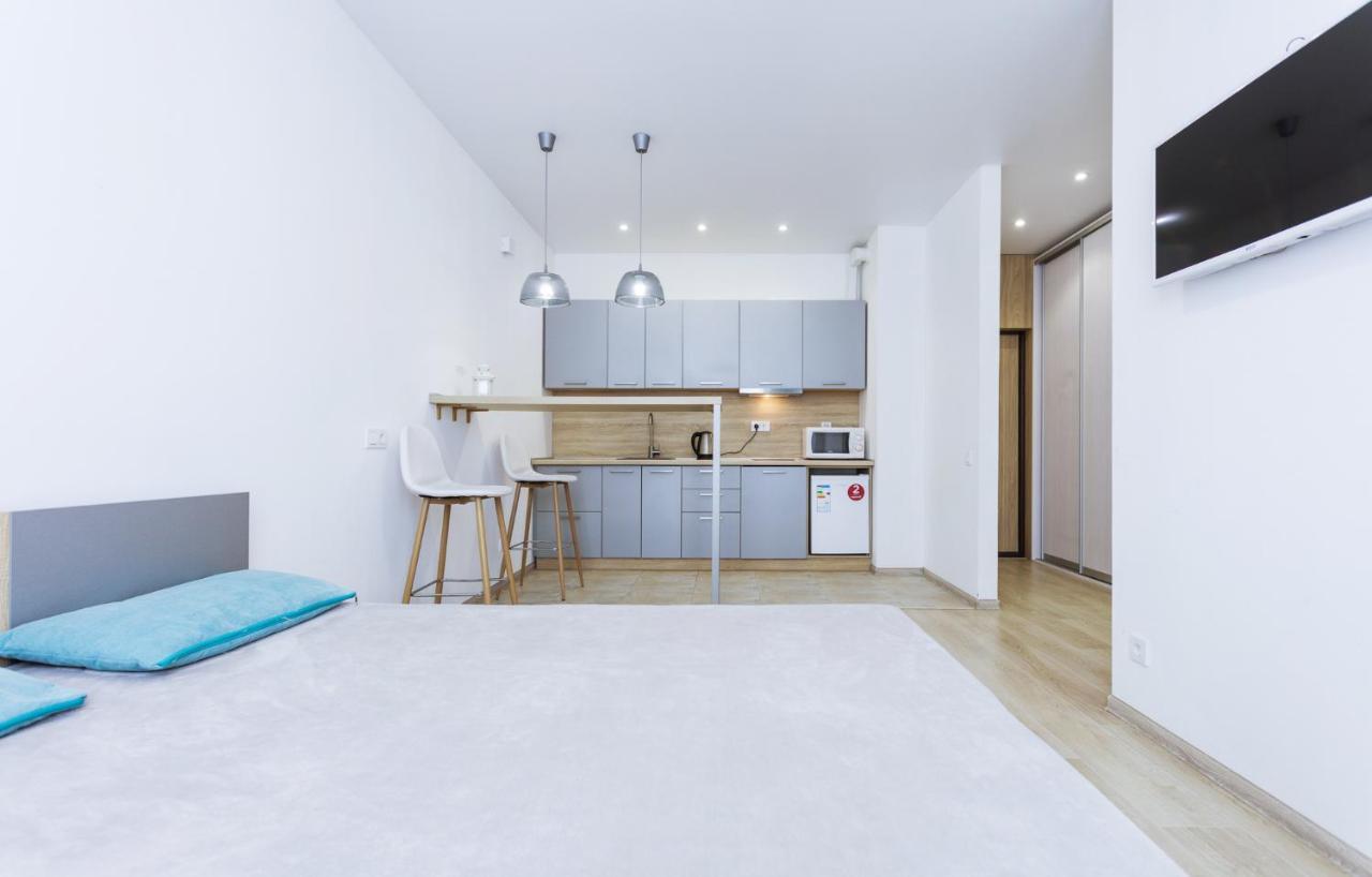 Nyvky Like Home - Studio - Apt 21 Киев Екстериор снимка